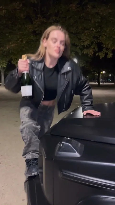 Шампанское на капоте